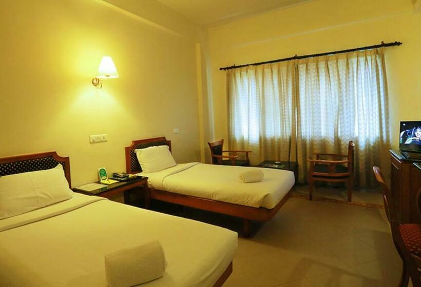 غرفة قياسية بدون مكييف هواء, Royal Omars