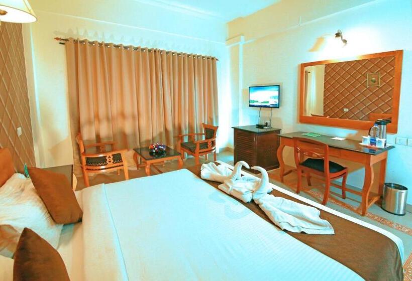 غرفة قياسية, Royal Omars