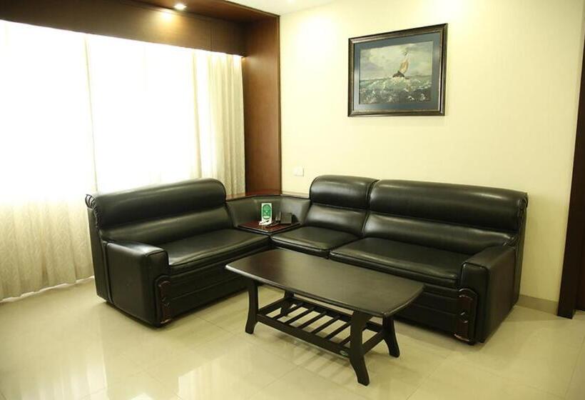 جناح عائلي, Royal Omars