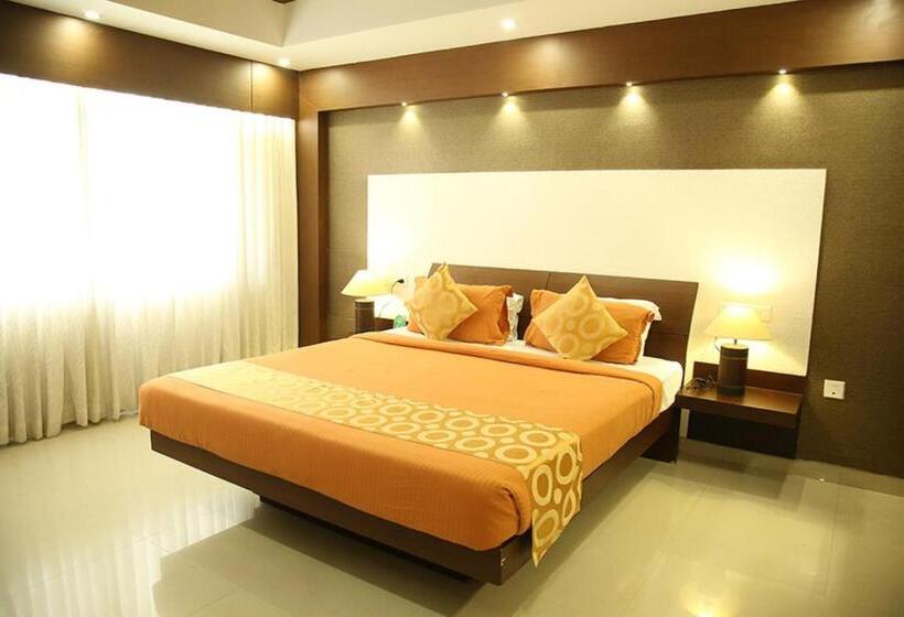 جناح عائلي, Royal Omars