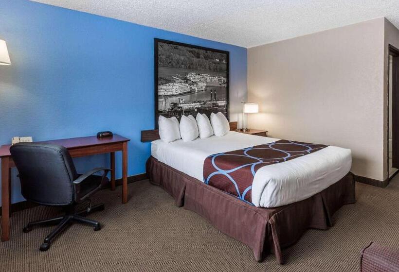 适合残疾人使用的标准间, Super 8 By Wyndham Dubuque