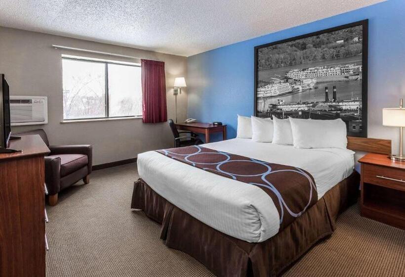 适合残疾人使用的标准间, Super 8 By Wyndham Dubuque