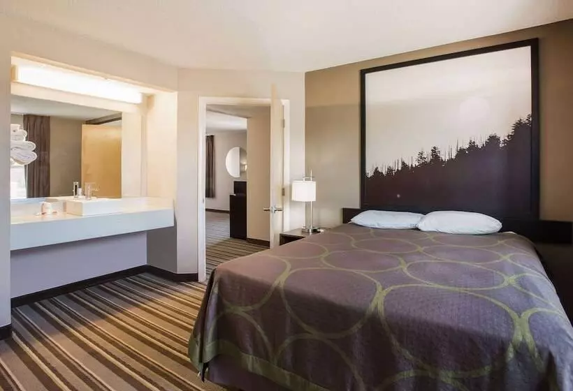 سوئیت 2 خوابه, Super 8 By Wyndham Sevierville Riverside