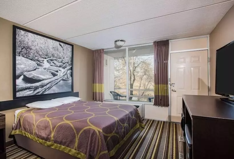 اتاق استاندارد برای معلولان, Super 8 By Wyndham Sevierville Riverside
