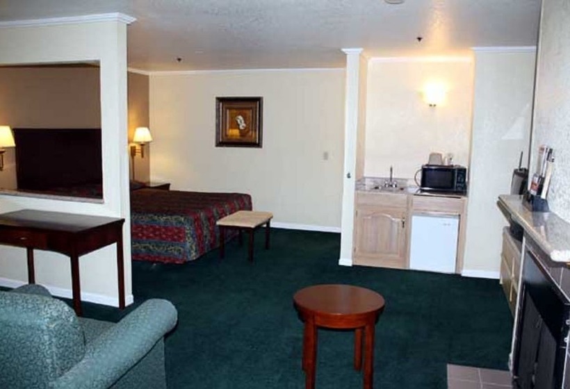 Люкс, Executive Inn & Suites Sacramento