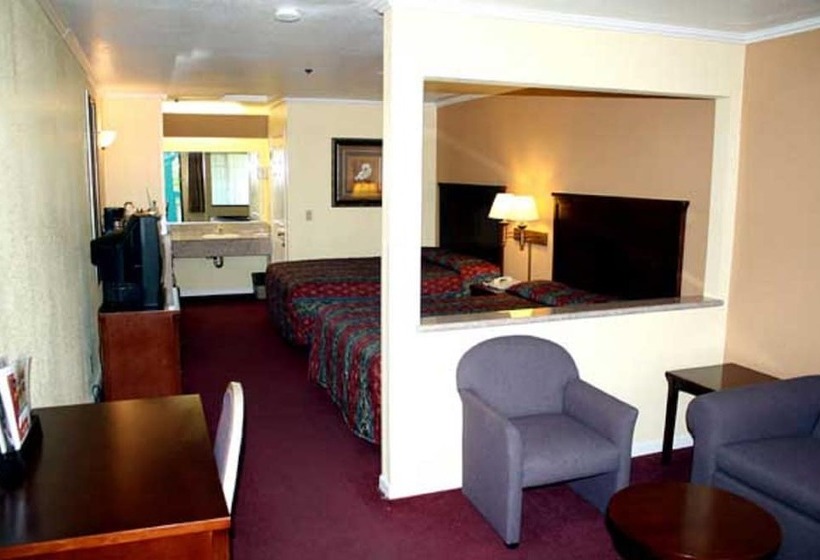Люкс, Executive Inn & Suites Sacramento