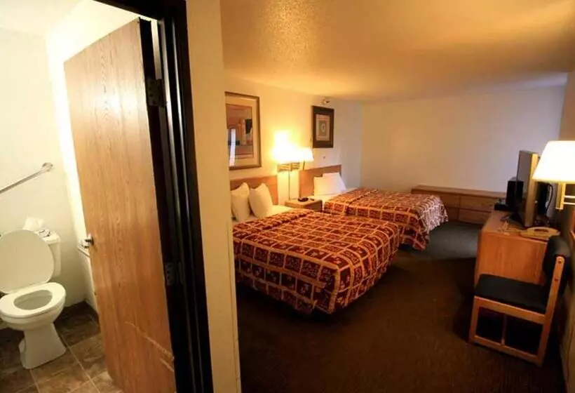 ２ダブルベッドのスタンダードルーム, Norwood Inn Minneapolis Roseville