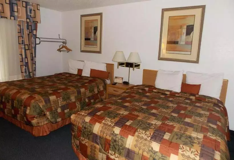 身障者適用スタンダードルーム, Norwood Inn Minneapolis Roseville
