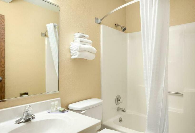 غرفة قياسية, Super 8 By Wyndham Burlington