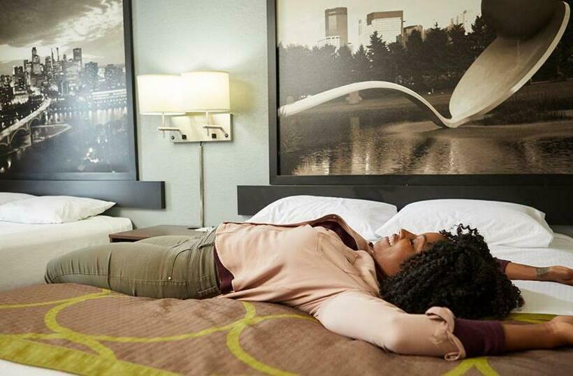 غرفة قياسية لذوى الاحتياجات الخاصة, Super 8 By Wyndham Burlington