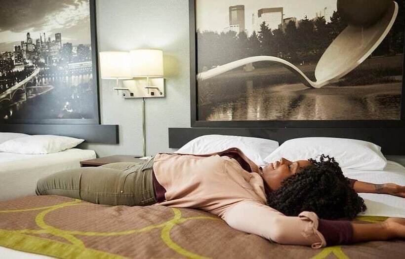 غرفه قياسيه سريرين مزدوجين, Super 8 By Wyndham Burlington