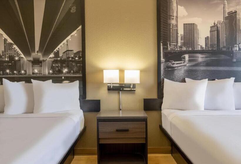 غرفه قياسيه سريرين مزدوجين, Super 8 By Wyndham Clinton