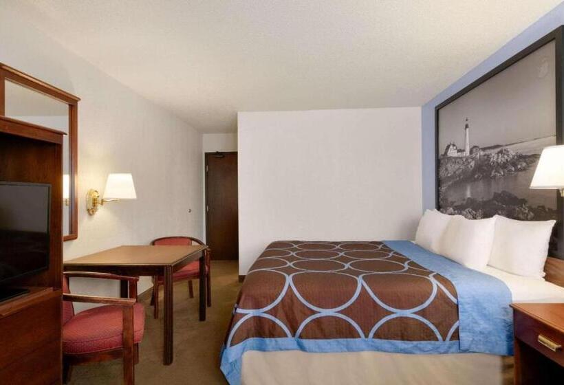 غرفة قياسية سرير كينج, Super 8 By Wyndham Portland Me
