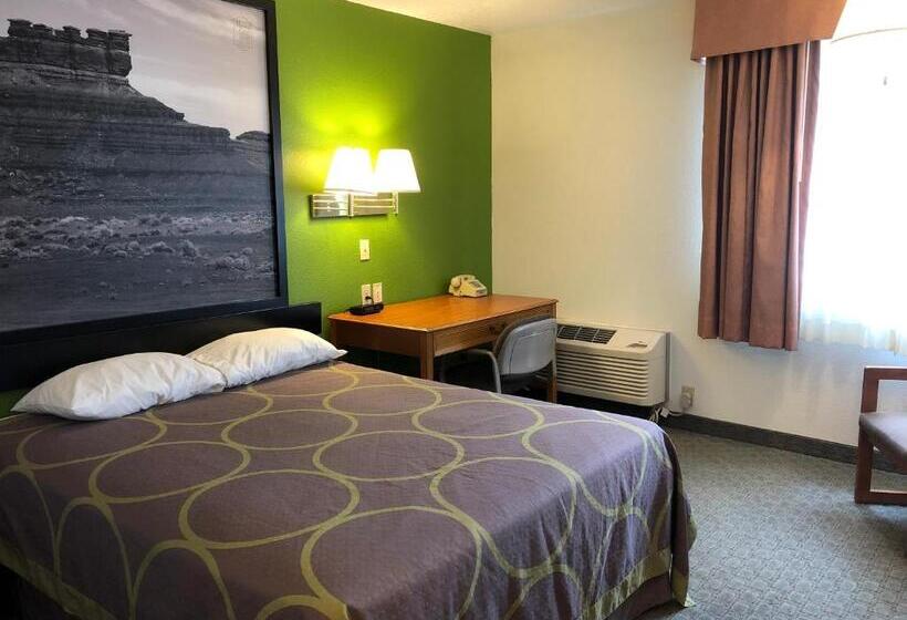 キングサイズベッドのスタンダードルーム, Super 8 By Wyndham Price