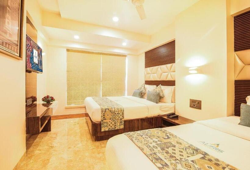 Номер Стандарт Трехместный, Auris & Banquets, Mumbai International Airport