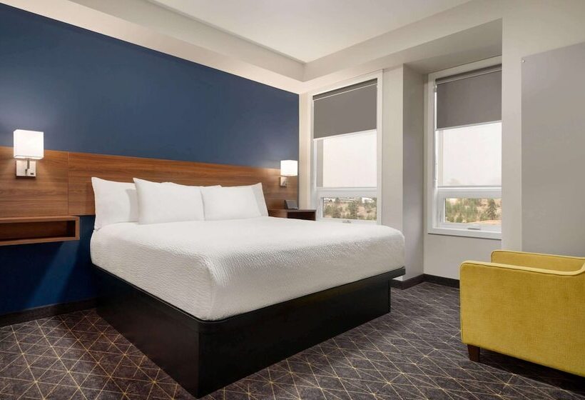 Люкс 2 Спальни, Park Inn By Radisson, Kelowna