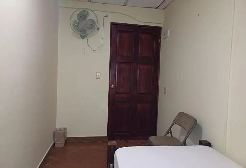 Camera Standard Individuale, Bluerock Hostal