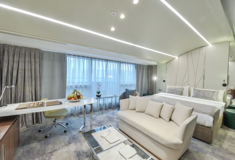 سوئیت با وان آب گرم, Ankara Alegria Business