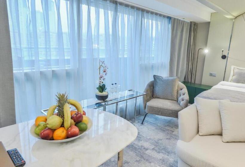 سوئیت با وان آب گرم, Ankara Alegria Business