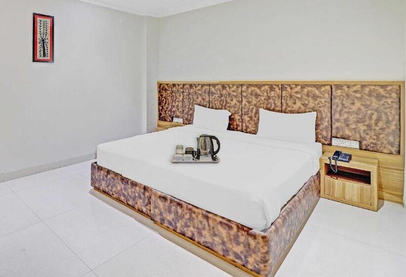 三人经典房间, Fab Sulit