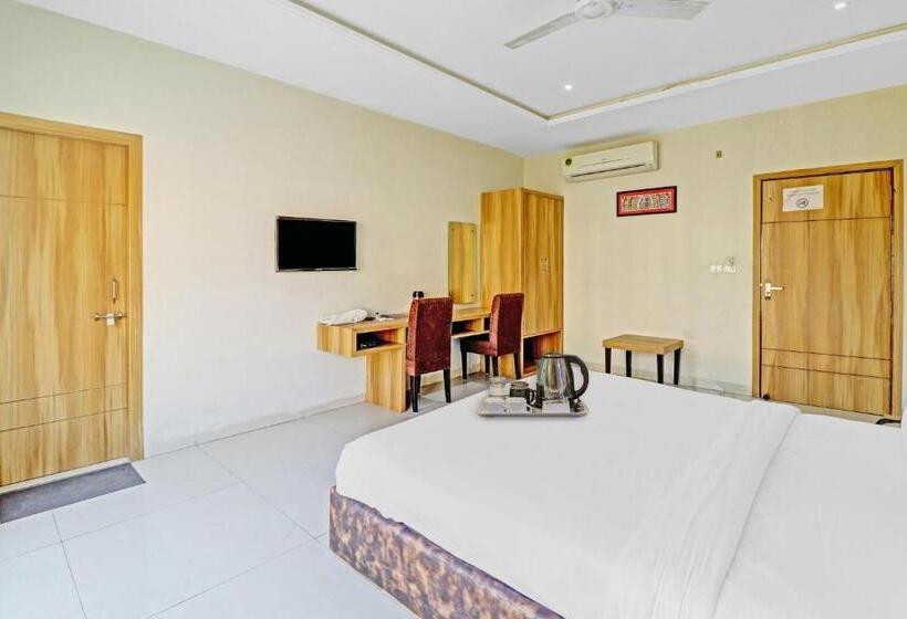 三人经典房间, Fab Sulit