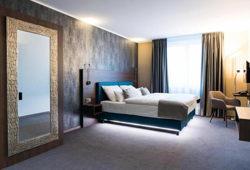 غرفة بيزنس, Steinberger Hof