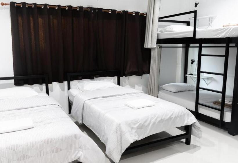 اتاق خانوادگی, Munruk Hostel