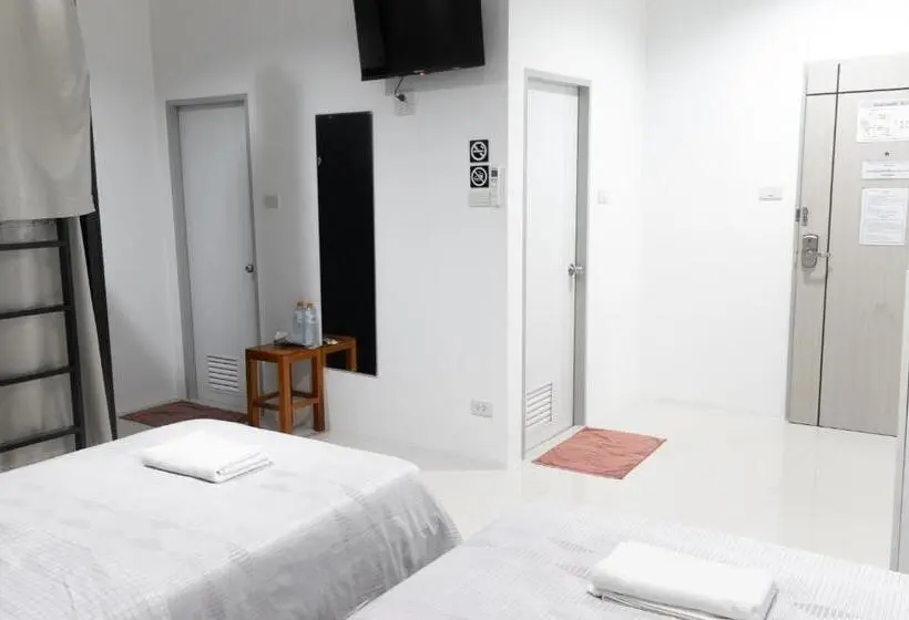 اتاق خانوادگی, Munruk Hostel