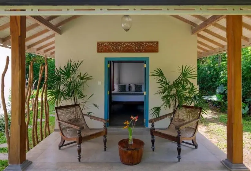 プールビュースイート, Stuthi Villa