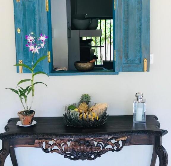 Suíte Vista Piscina, Stuthi Villa