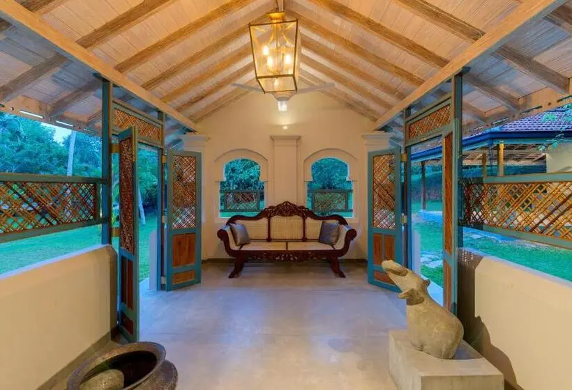 キングサイズベッドのスイートルーム, Stuthi Villa