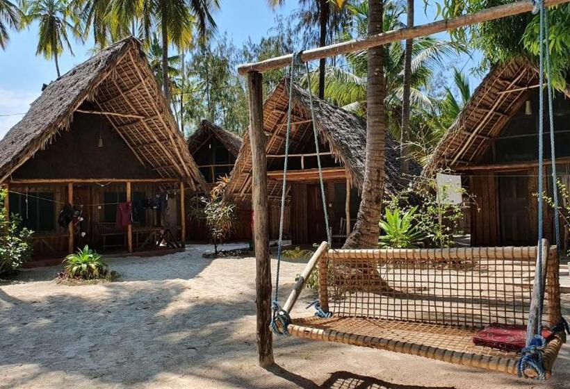 חדר סטנדרט לארבעה, Your Zanzibar Place