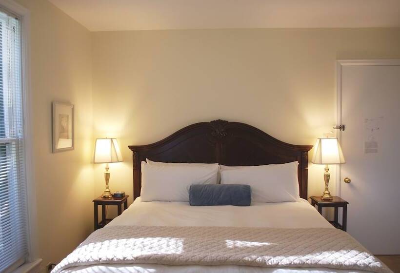 חדר דלוקס לשלושה, Anne S Washington Inn