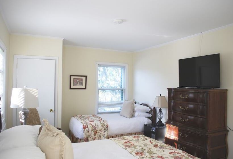 חדר סטנדרט לשלושה, Anne S Washington Inn