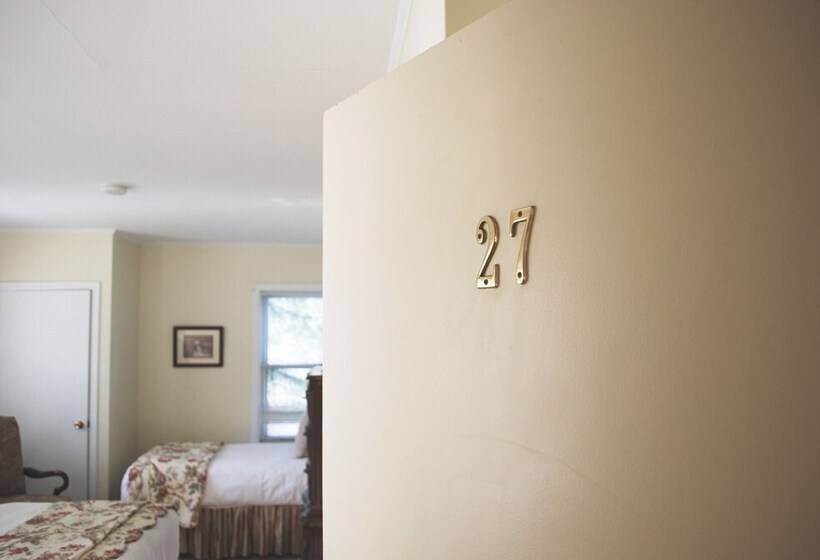 חדר סטנדרט לשלושה, Anne S Washington Inn