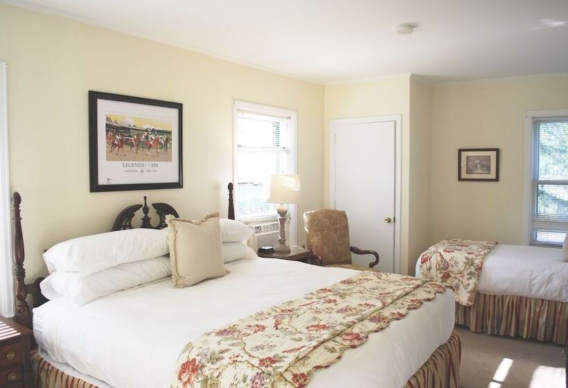 חדר סטנדרט לשלושה, Anne S Washington Inn