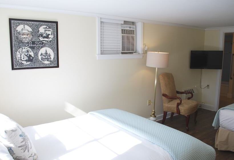 חדר אקונומי לשלושה, Anne S Washington Inn