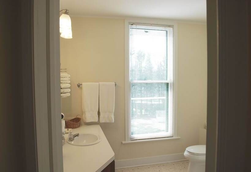 חדר דלוקס לארבעה, Anne S Washington Inn