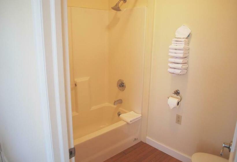 חדר סופריור לארבעה, Anne S Washington Inn