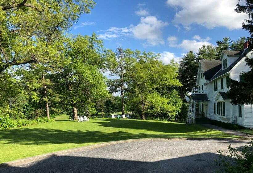 חדר דלוקס לשלושה, Anne S Washington Inn