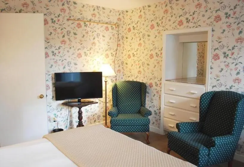 デラックスの4人部屋, Anne S Washington Inn