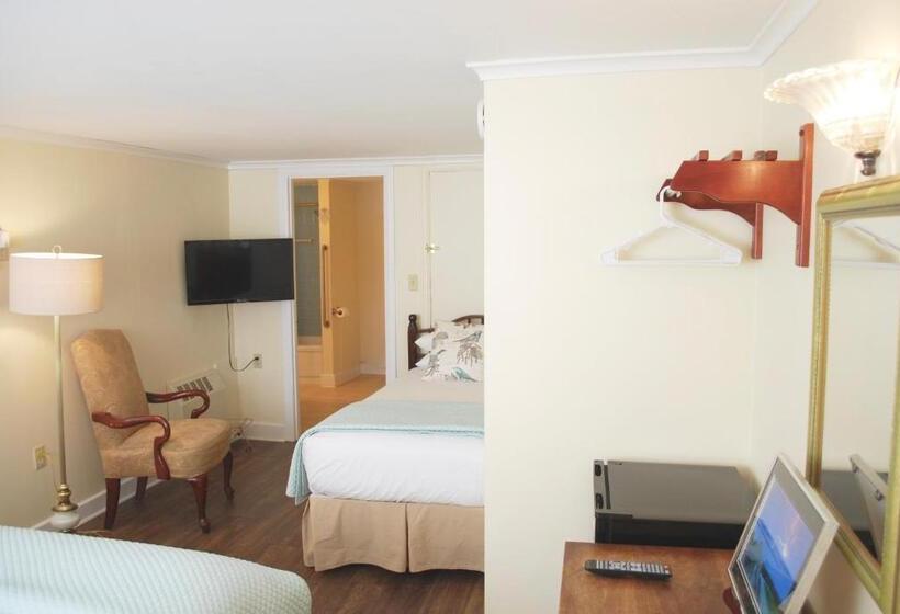 חדר אקונומי לשלושה, Anne S Washington Inn