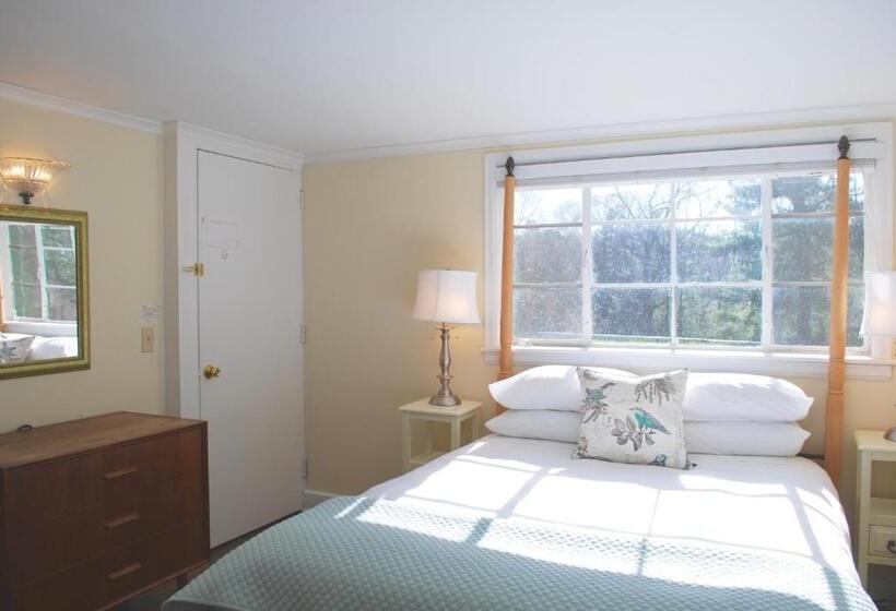 חדר אקונומי לשלושה, Anne S Washington Inn