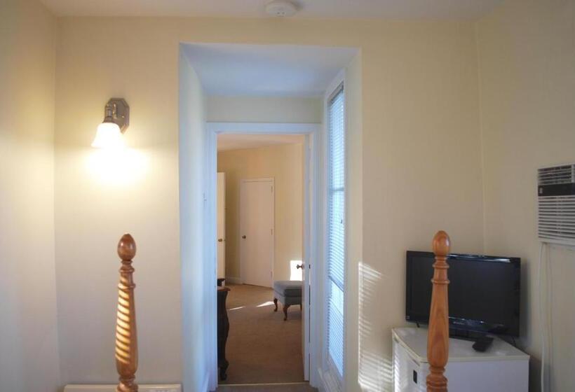 חדר דלוקס לשלושה, Anne S Washington Inn