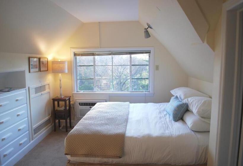 חדר סטנדרט עם מיטת קינג, Anne S Washington Inn