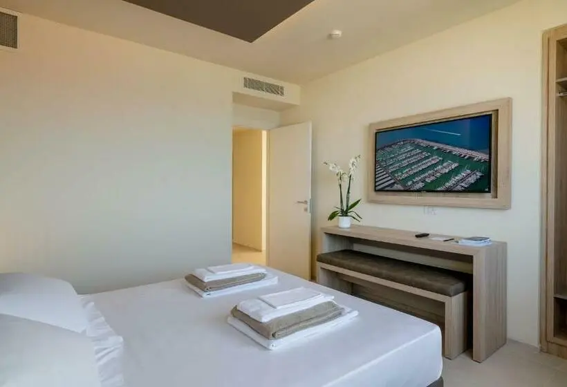 オーシャンビュースイート, Palace Lido Hotel & Suites