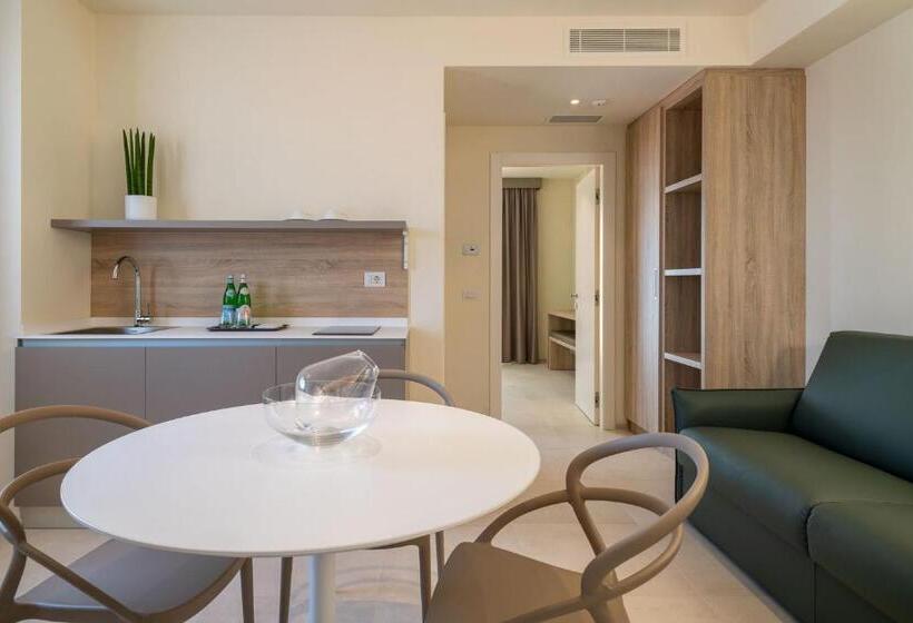 חדר משפחתי, Palace Lido Hotel & Suites