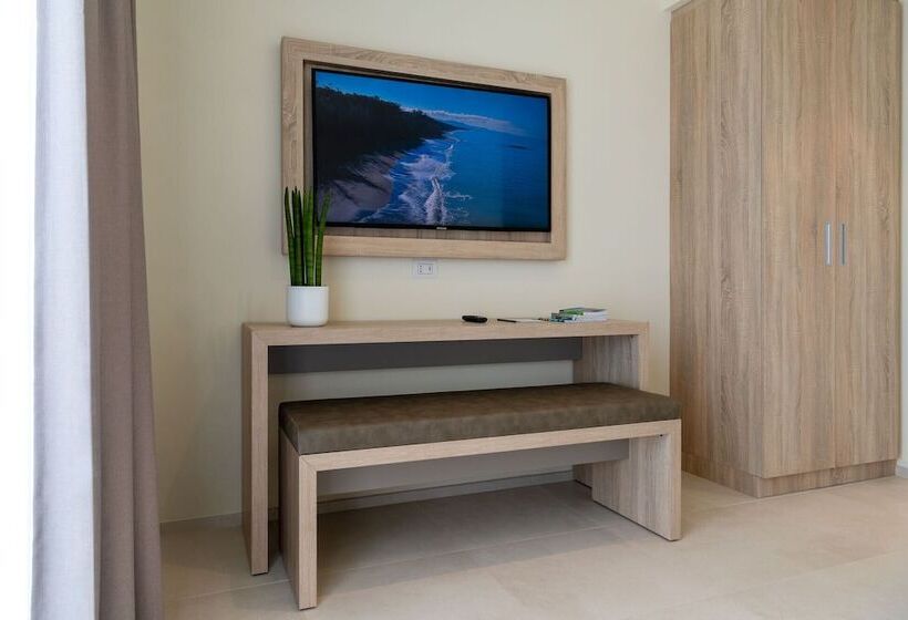 חדר משפחתי, Palace Lido Hotel & Suites