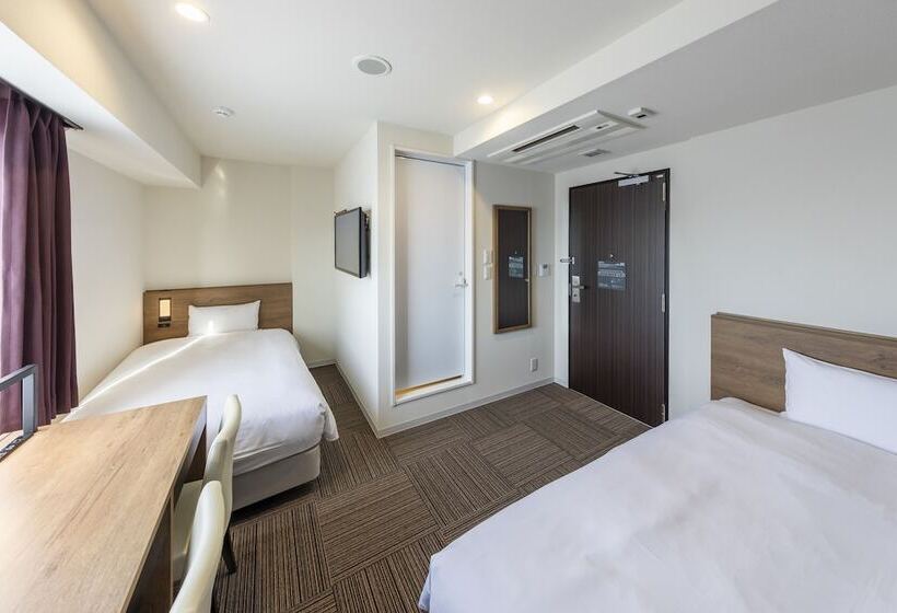 Номер Стандарт, Tosei Hotel & Seminar Makuhari