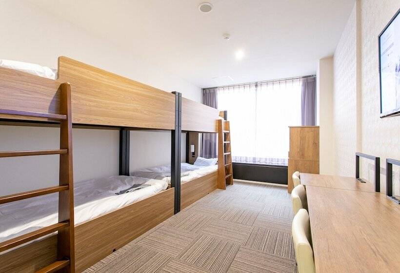 חדר סטנדרט לארבעה, Tosei Hotel & Seminar Makuhari